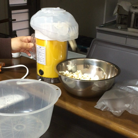 不登校だった娘と子猫と放課後ディの画像