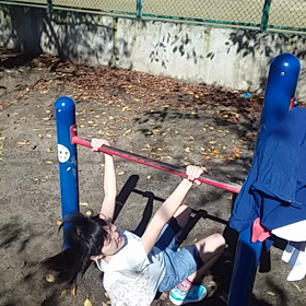 杏逆上がり練習の画像