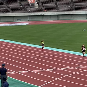 4年女子800mタイムレース決勝③の画像