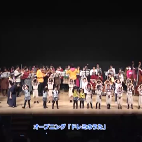 イク　リトミックピアノコンサート　リトミックの部　へんてこりんな街の画像