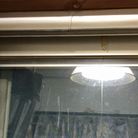 暑さと雨漏りで全く眠れない…の画像