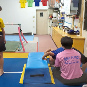 体操教室の画像