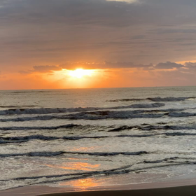 10月22日千葉北、東浪見の朝の波の画像