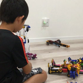 おもちゃ遊びの画像