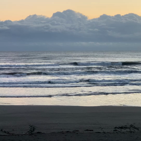12月3日千葉北、東浪見の朝の波の画像