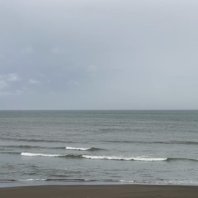 7月6日千葉北、東浪見の朝の波の画像