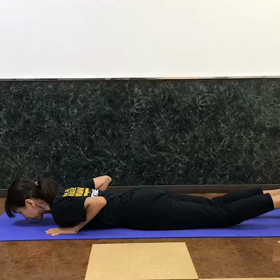 マダムサラームの中東的ポーズ？！の画像