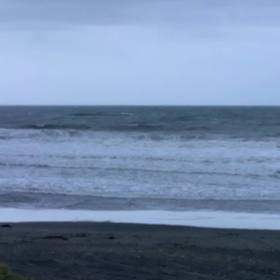 3月28日千葉北、東浪見の朝の波の画像