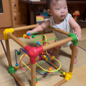 つかまり立ちの画像