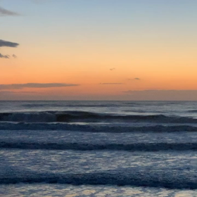 3月11日千葉北、東浪見の朝の波の画像