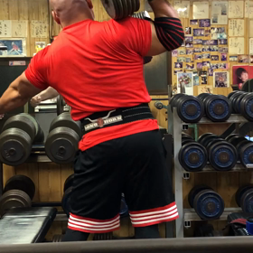 櫛山君60キロのワンハンドプレスの画像