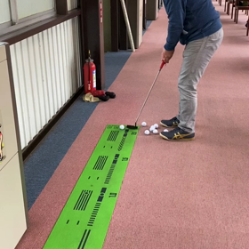 パターの重要性はラインか距離か方向かの画像