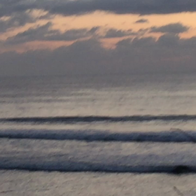 11月7日千葉北、東浪見の朝の波の画像