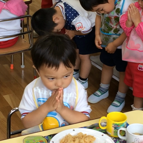 昔の給食参観の画像