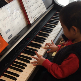 ピアノ男子の画像