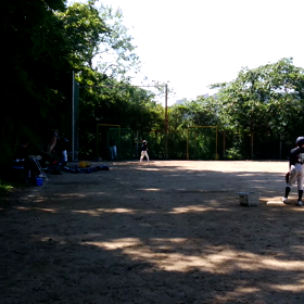 フルスイングの画像