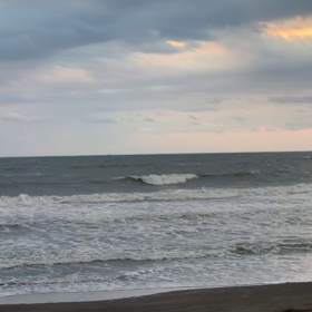 4月9日千葉北、東浪見の朝の波の画像