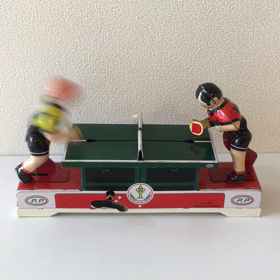 ブリキのおもちゃの画像