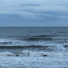 10月6日千葉北、東浪見の朝の波の画像