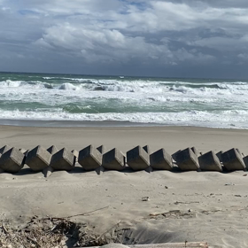 ２日、お休み。今日の海。の画像