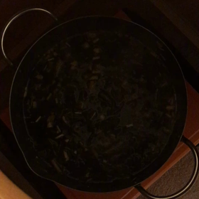 保育士さんのスタートダッシュ！子どもたちに囲まれて今年も持ち前の元気印で走ってください...の画像