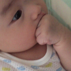 3m10d  指しゃぶりとお話しの画像