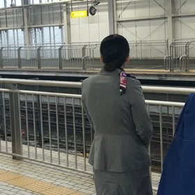 新幹線パーサー敬意のお辞儀　②の画像