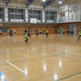 体育館で動画５の画像