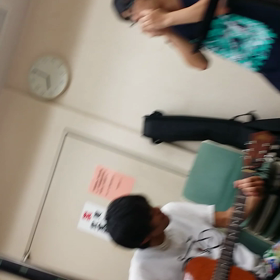 メンバー練習休憩中のヒトコマの画像