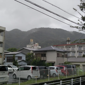 高齢者と子供との画像