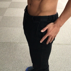 ぽっこりお腹を30秒で凹ます方法。その名もドローイン。の画像