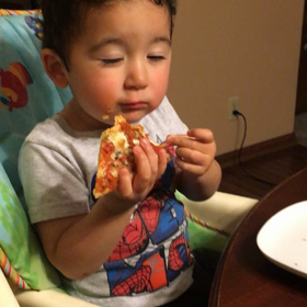 夕飯はピザの画像