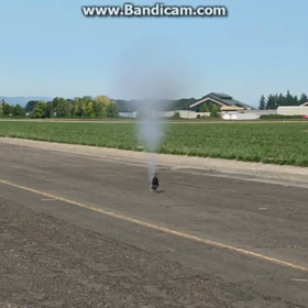 背面ホバリングと背面8の字の画像