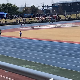 越谷男子1000m４組目③の画像