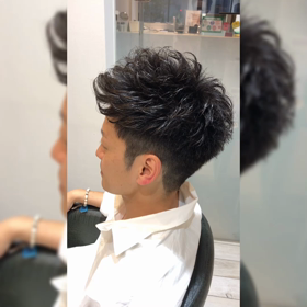 流すアップバングがポイント！の画像