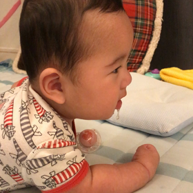 初めてのお口で『ブゥーブゥー』の画像