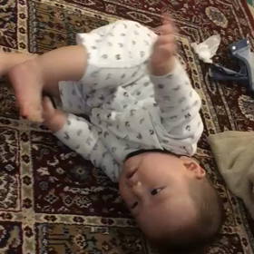 寝がえりデビューの画像