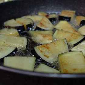 揚げ物の音。の画像