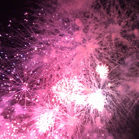 秋の花火大会の画像