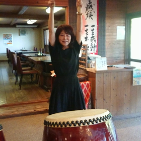 太鼓をたたいてみました。の画像