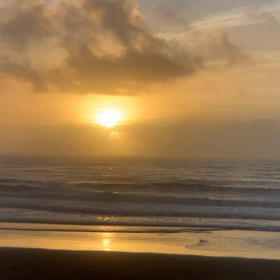 8月3日千葉北、東浪見の朝の波の画像