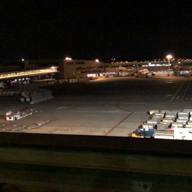 しずかな空港の画像