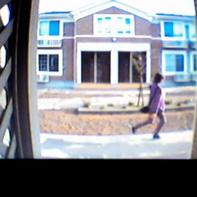 挑発にのせられてしまう単純男！やめてほしいだけなのにの画像