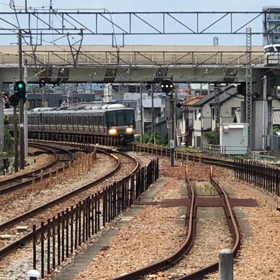 東加古川駅東側の踏切で遮断棒が折れるの画像