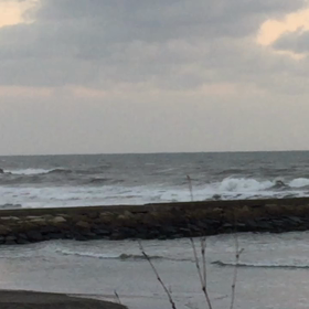3月7日千葉北、東浪見の朝の波の画像