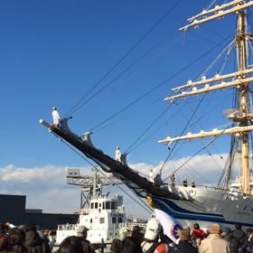 昨年１２月のハワイ航路への日本丸出航式の画像