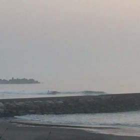 3月27日千葉北、東浪見の朝の波の画像