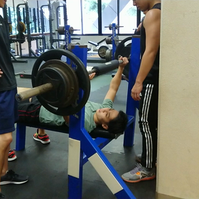 広島経済大学トレーニングルームの画像