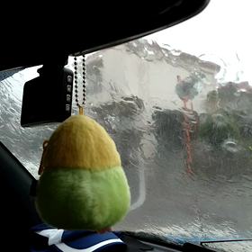 予報に無い強風と大雨の画像