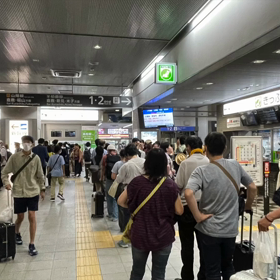 1分ビデオは岡山の路面電車の画像